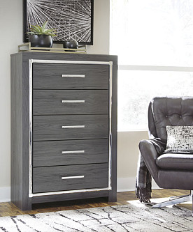 Lodanna-Gray Chest