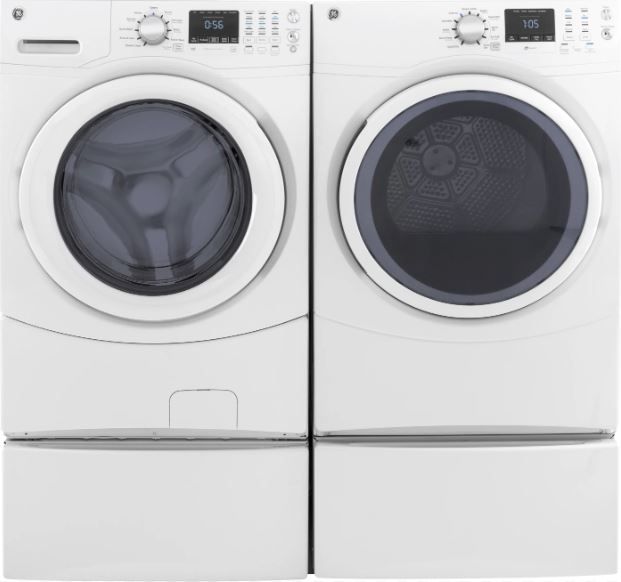 GE 4.5 cu ft Front Load Washer/7.5 cu ft Dryer w/ Pedestals GE